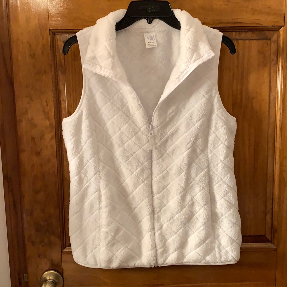 NWOT Time and Tru Vest